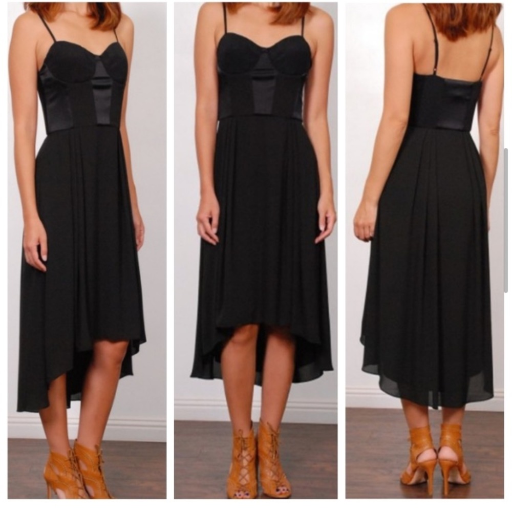 Dress a size to big for me. Usually size 2-4.
